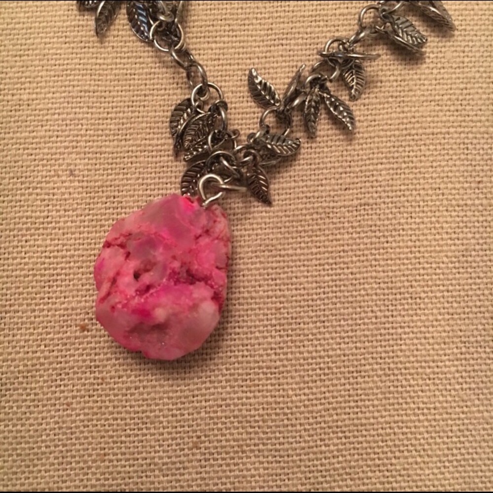 Pink geode choker - Picture 3 of 4